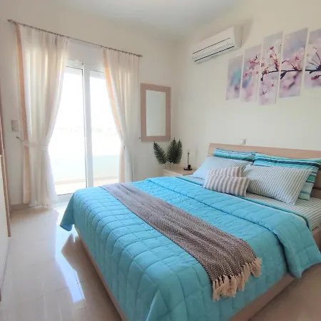 With Private Pool Just 3 Minutes From The Beach Haraki