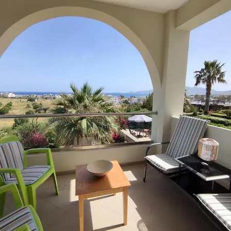 With Private Pool Just 3 Minutes From The Beach * Haraki