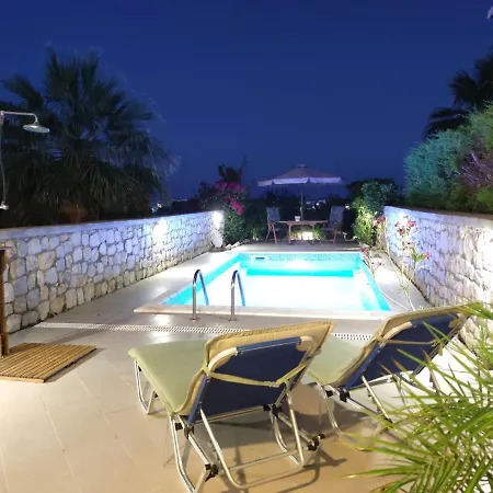 With Private Pool Just 3 Minutes From The Beach Haraki